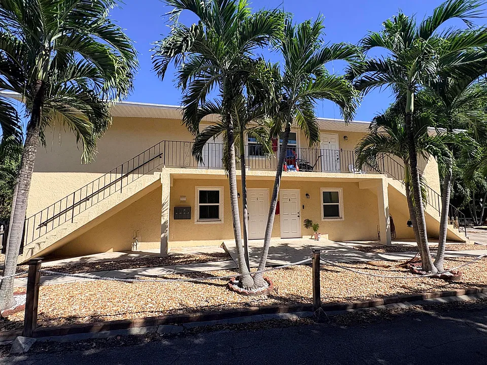 510 M St #1