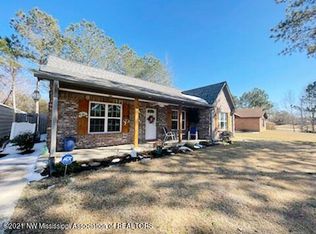831 Hudsonville Rd, Holly Springs, MS 38635