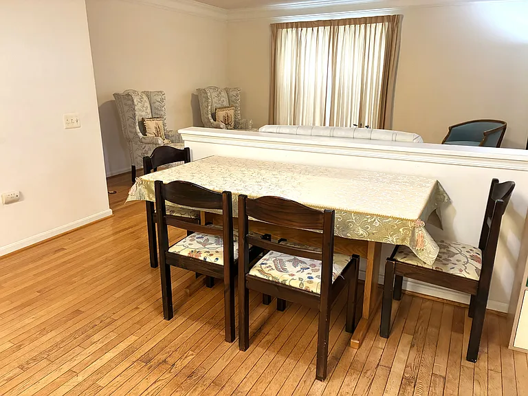 Breakfast Room