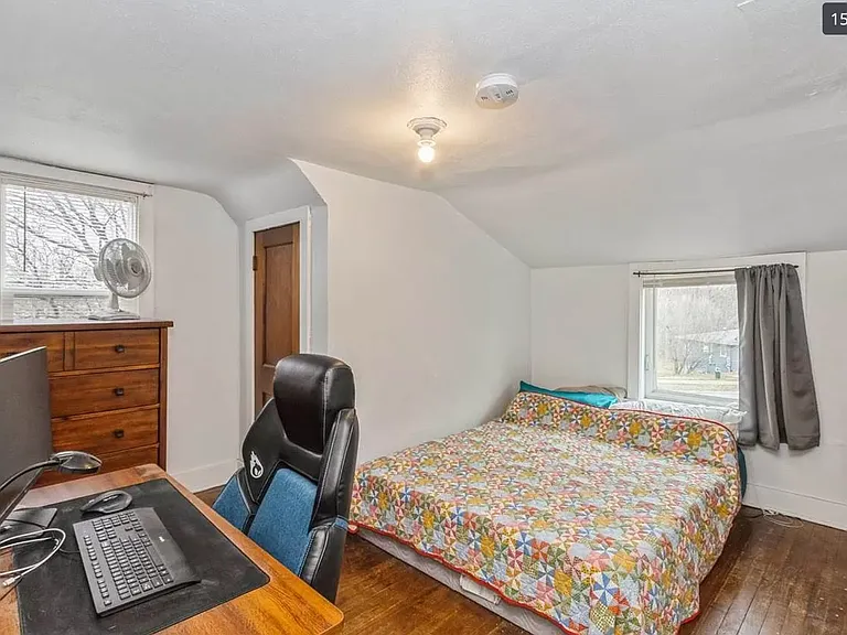 1323 Kirkwood Ave — Photo 14