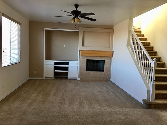 3rd image of 11794 Forrest Park Ln