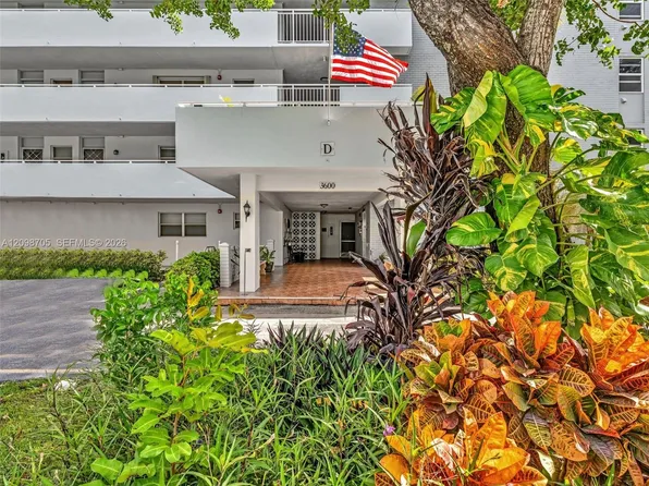 3600 NE 170th St APT 203, North Miami Beach, FL 33160
