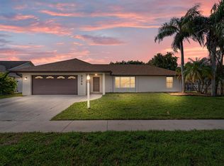 8386 Myakka Ct, Lake Worth, FL 33467