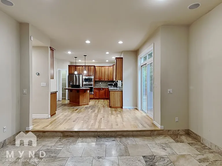 17906 NE 25th St — Photo 6