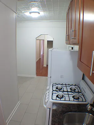 Rented by Glasser Realty LLC | media 7