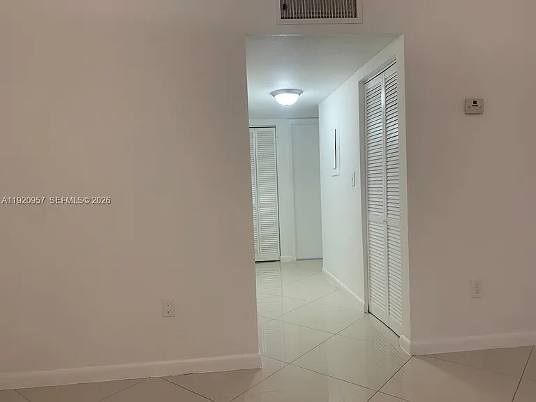 907 NE 199th St #204 — Photo 8