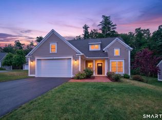 6 Prospect Rdg #6, Simsbury, CT 06070