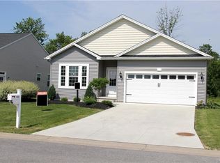 5556 Victoria Ln, Lockport, NY 14094