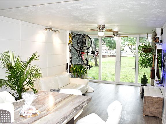 3rd image of 9380 Sunrise Lakes Blvd APT 106