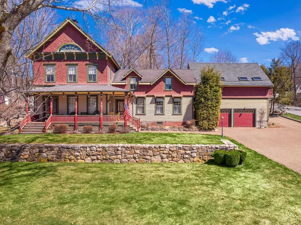 88 York Street, York, ME 03909