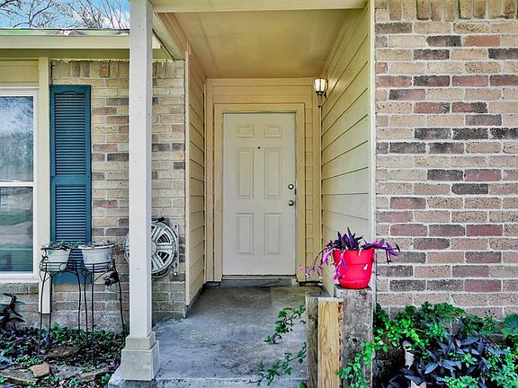 4th image of 24311 Broken Bow Ln