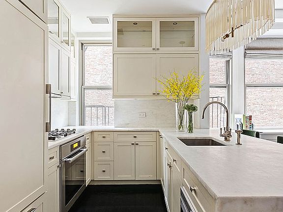 4th image of 36 Gramercy Park E #8