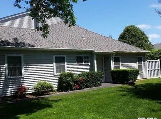 1309 Sara Cir, Port Jefferson Station, NY 11776