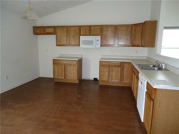 5th image of 5866 Belvista Dr