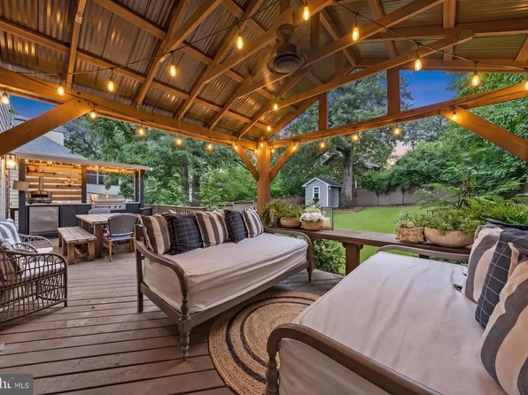 4102 Hamilton St, Hyattsville, MD 20781
