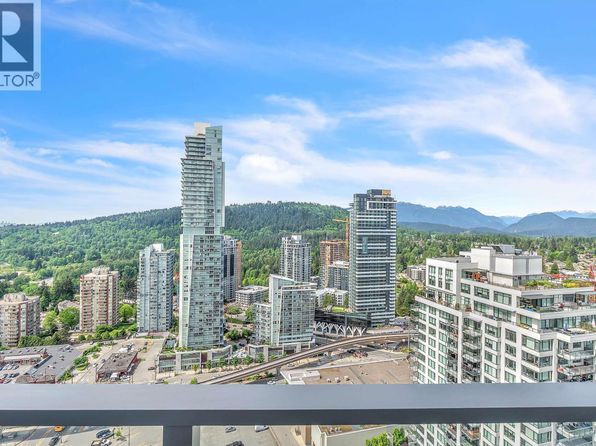 567 Emerson St #3207, Coquitlam, BC V3J 0G3