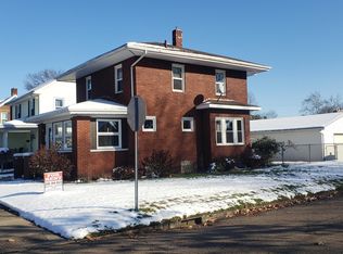 420 W 12th St, Dover, OH