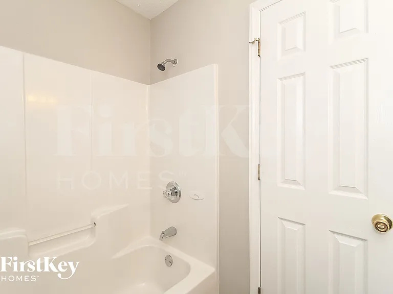 2200 Emerald Creek Ct — Photo 13