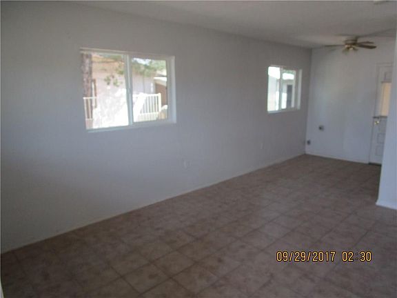 3rd image of 4912 Sierra Madre Dr