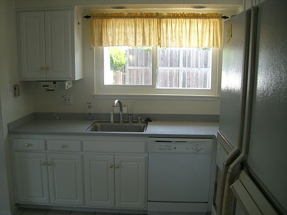 5th image of 3112 Sheldon Dr