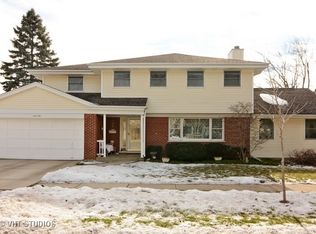 605 W Grove St, Arlington Heights, IL 60005