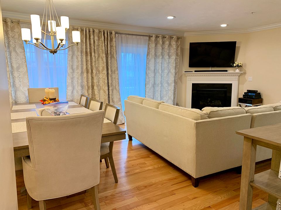 dining/living room