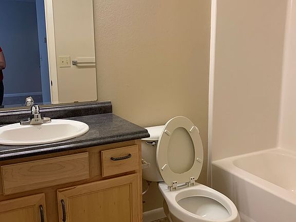3rd image of 1005 N Bryan Ave APT B
