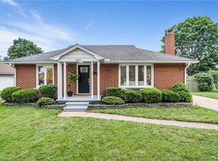 547 Philip Cres, Cambridge, ON N3H2R4