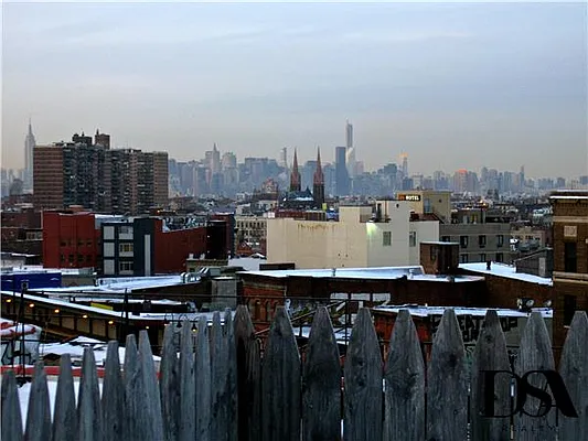 Rented by DSA Realty | media 25