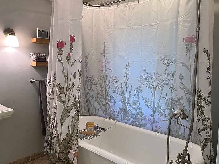 220 Buist Ave — Photo 22