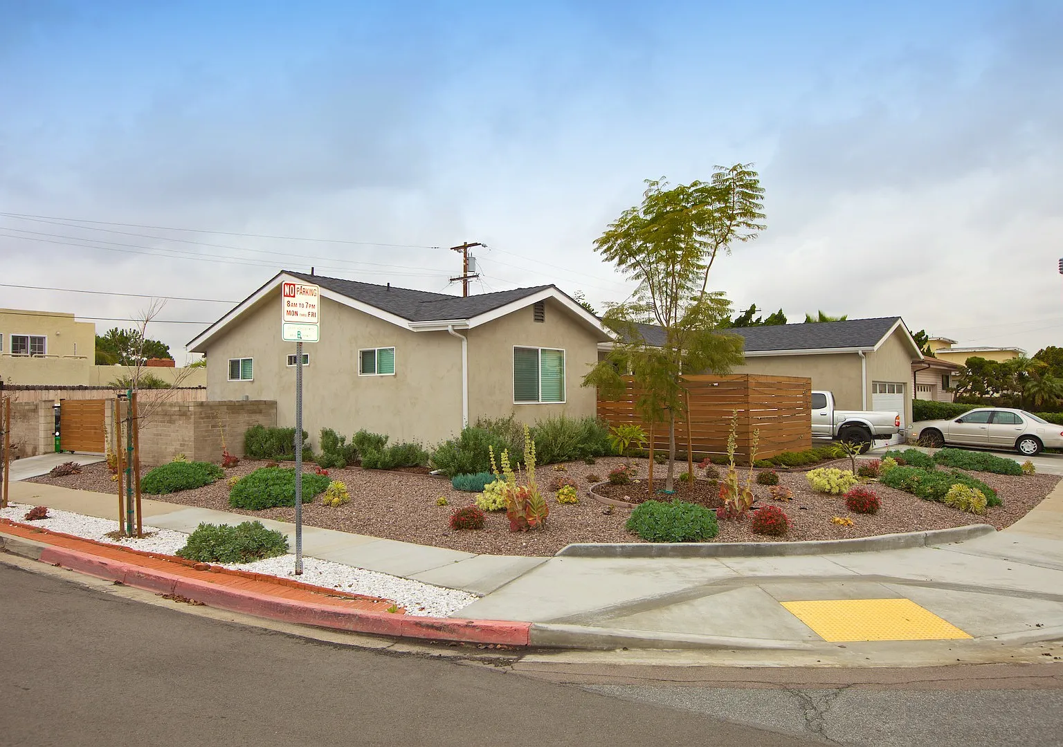 Beautiful 6BD/3BA, Great Location!! — Photo 1