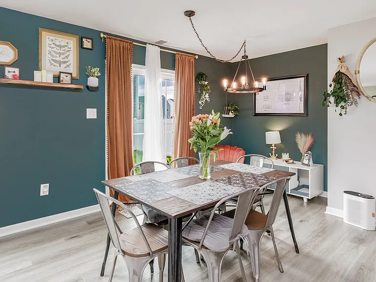 222 Lorraine Dr — Photo 13