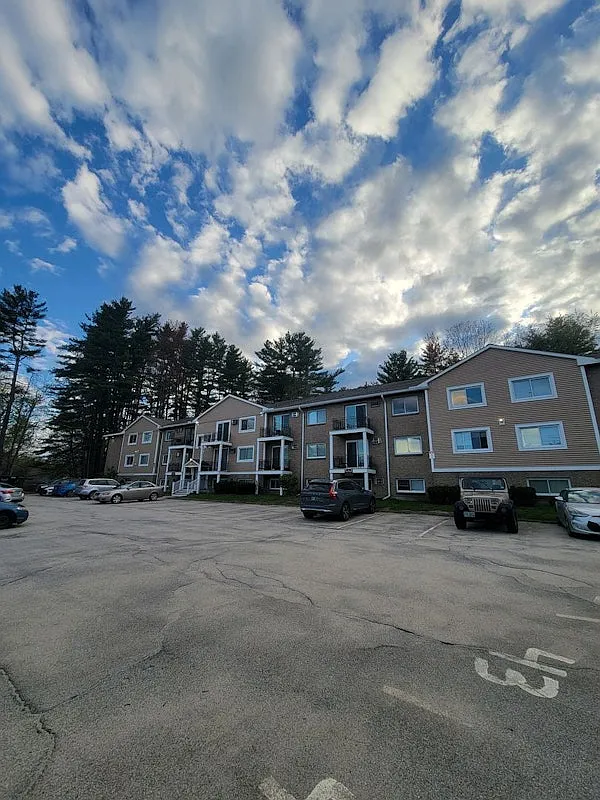 81 Fisherville Rd — Photo 1