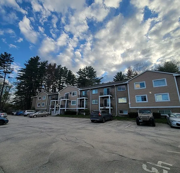 81 Fisherville Rd — Photo 1