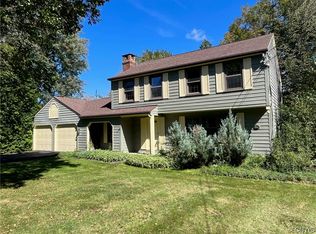 5490 Oxbow Rd, Cazenovia, NY 13035