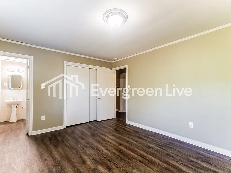 3971 Berkley Dr — Photo 7