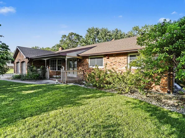 5537 Dennis St, Stevensville, MI 49127