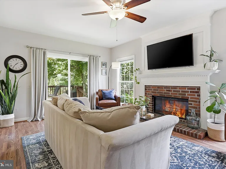 408 Huntfield Ct NE — Photo 14