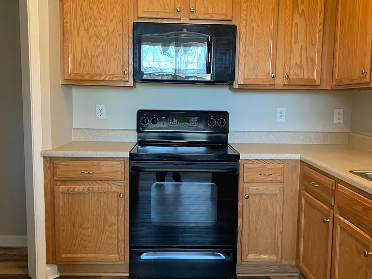 8502 Arboles Ct — Photo 14