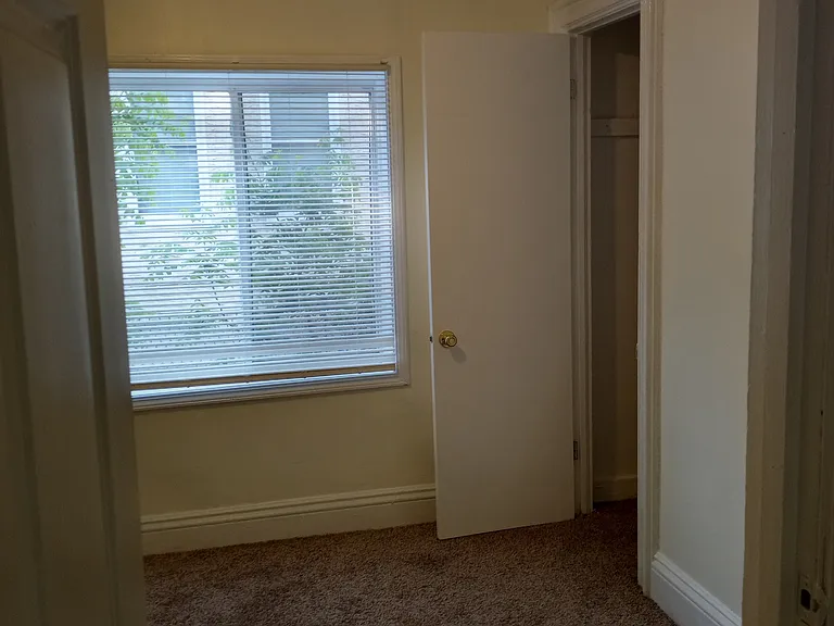 691 Bedford St #A — Photo 5