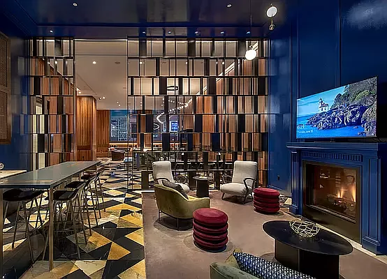 Sold by Compass | media 18