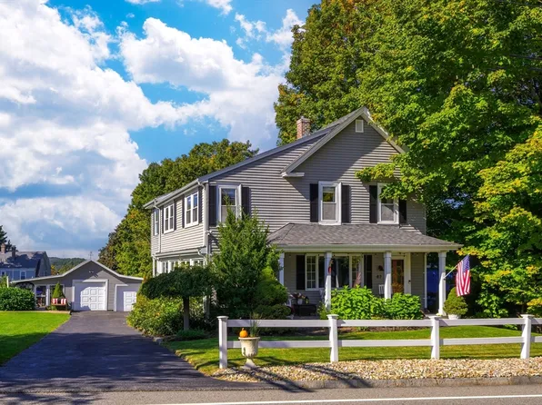 47 Central St, Southborough, MA 01772