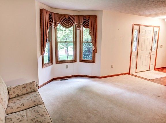 4th image of 1492 Eileen Dr