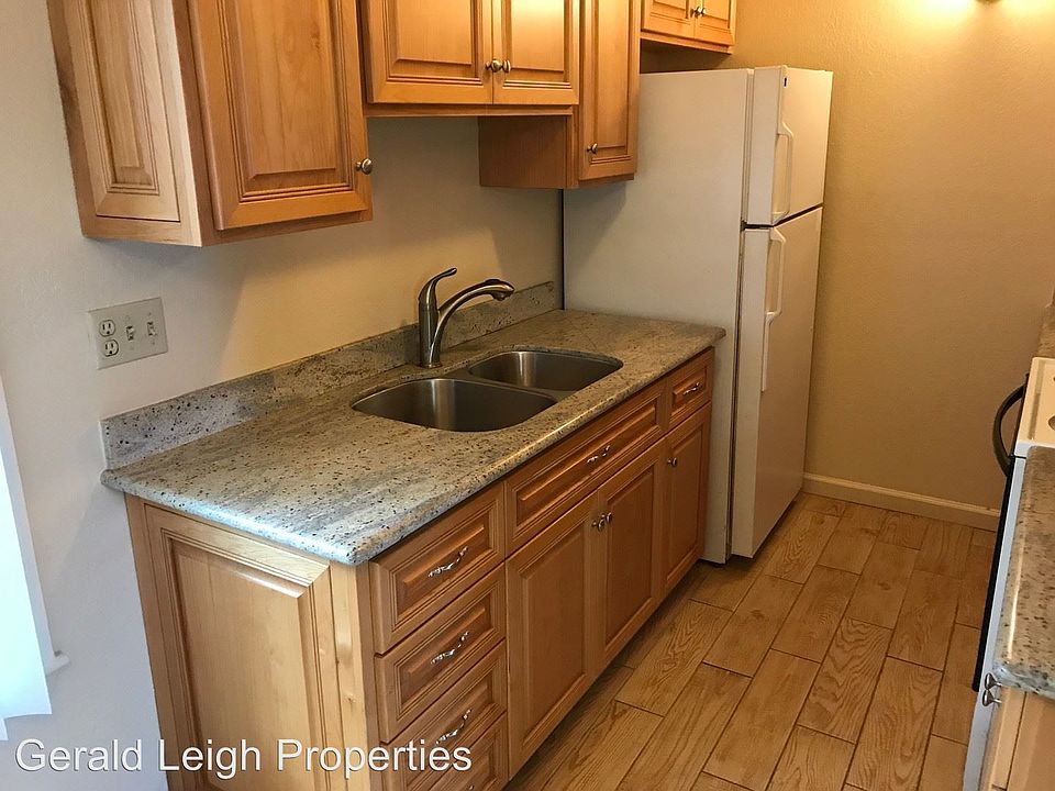 1st image of 412 Dela Vina Ave APT 7
