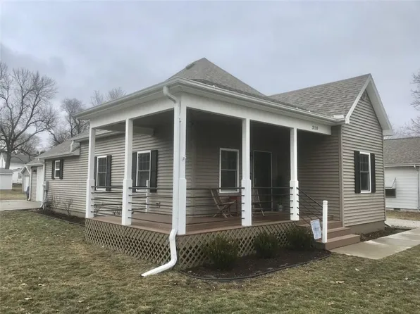 310 Dale Ave, Rossville, IL 60963
