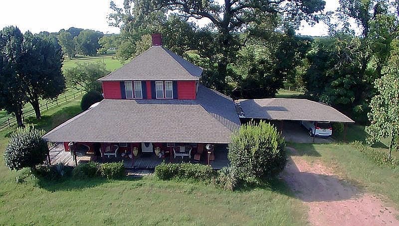 1st image of 395 Fleming Ln