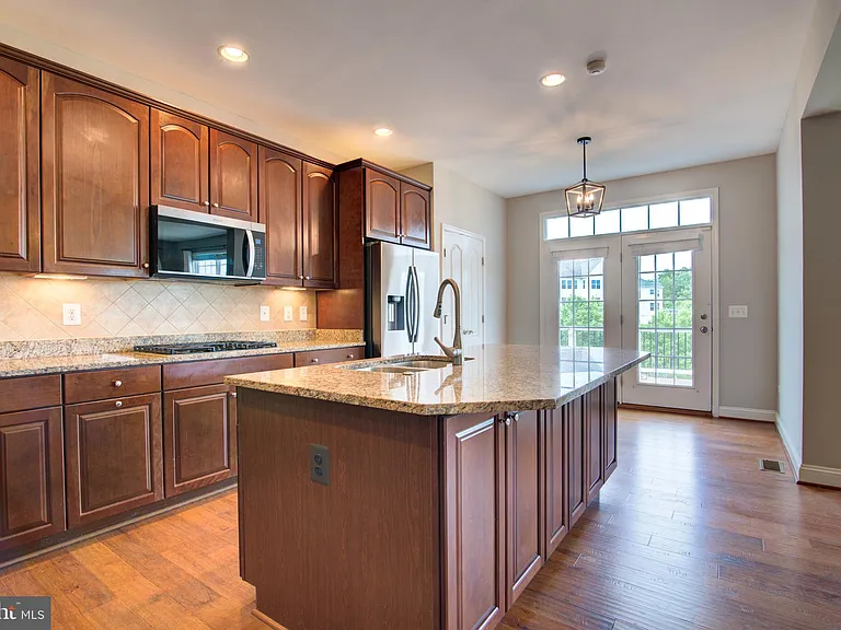13481 Arcadian Dr — Photo 21