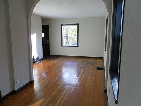 2nd image of 342 1st Ave S