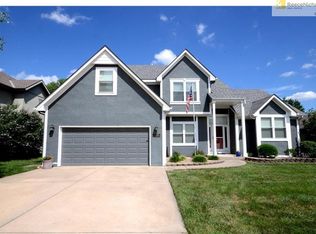 5405 NE Rainbow Ct, Lees Summit, MO 64064
