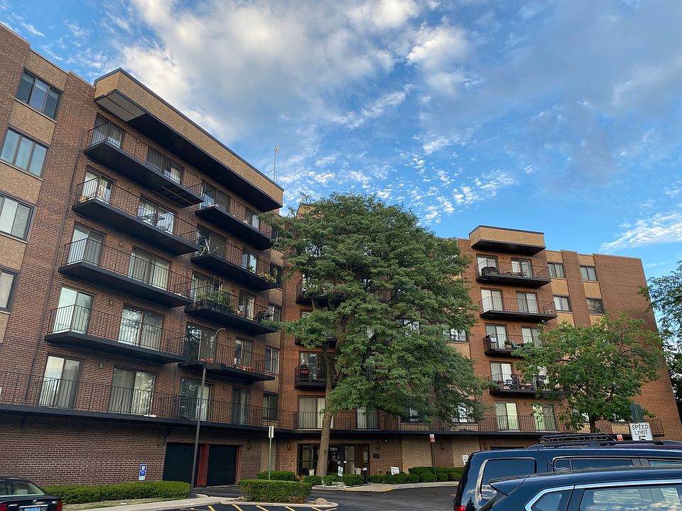 1st image of 7601 Lincoln Ave #215
